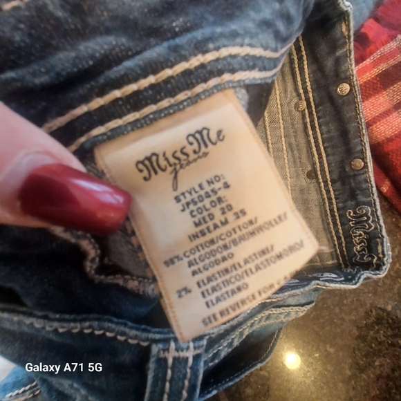 Miss Me Boot Cut Jeans with Cross Embellishments 29 waist 35 length - Picture 4 of 9